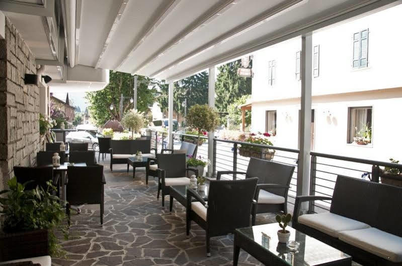 Hotel Corona بينْسولُ المظهر الخارجي الصورة