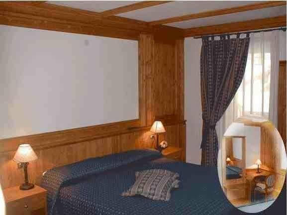Hotel Corona بينْسولُ المظهر الخارجي الصورة